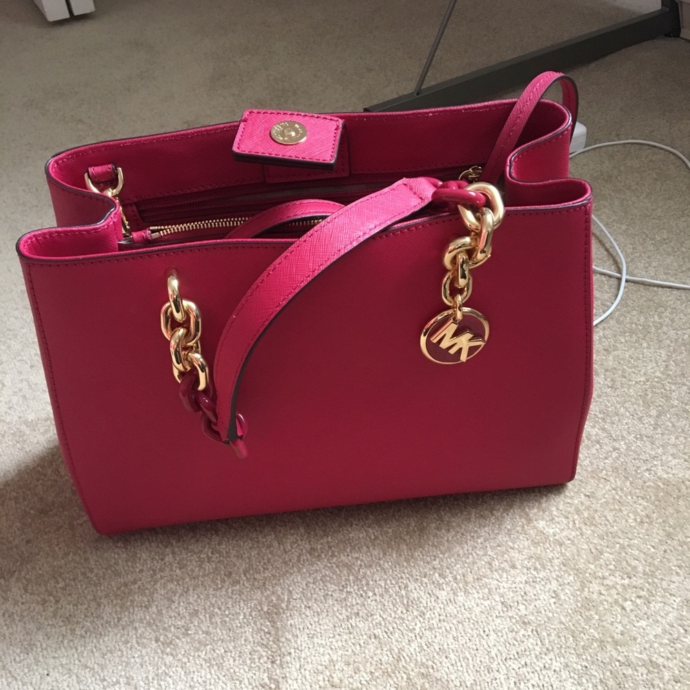 MICHAEL KORS CYNTHIA CONVERTIBLE SATCHEL